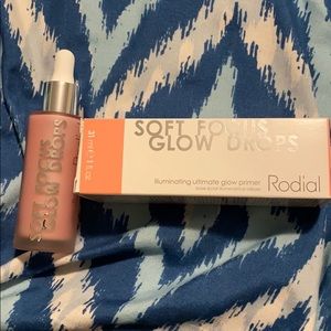 Rodial soft focus glow drops